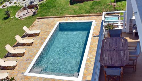 Antorina Beachfront Villas with Private Pools - Foto 3, Garden, sunbed, Garden view