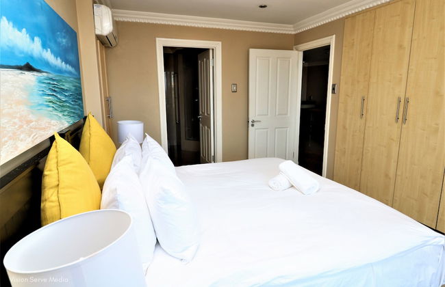 1 Bedroom Luxury Apartment - Photo 9