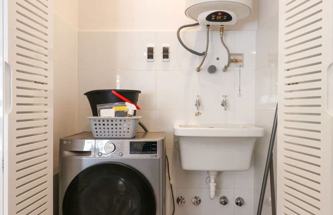 w Captivating 1BR in Miraflores - Photo 31