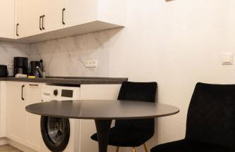 New central 2-3 room apartments with parking near train station & casino - Foto 24