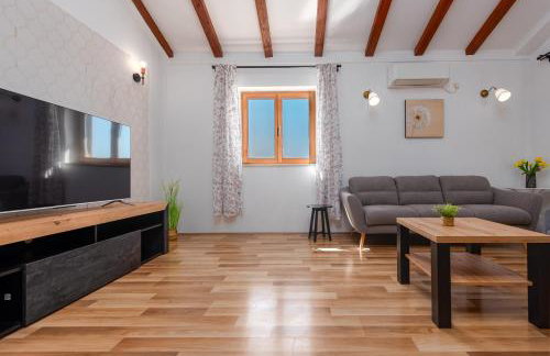 New! Holiday Home Tina with pool - Foto 22