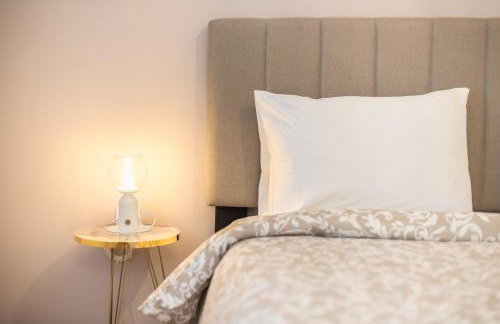 Golden Comfort With Courtyard By Greece Apartments - Foto 11