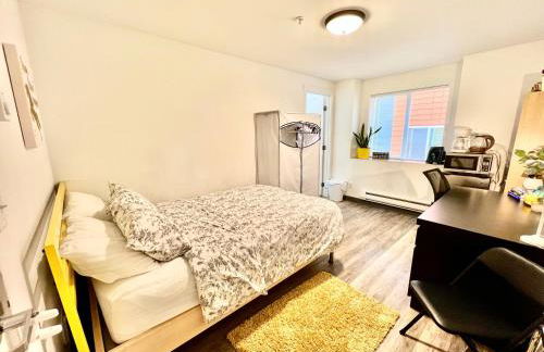 Private Room with own Bathroom 10 Minutes Walk to University of Washington - Foto 1