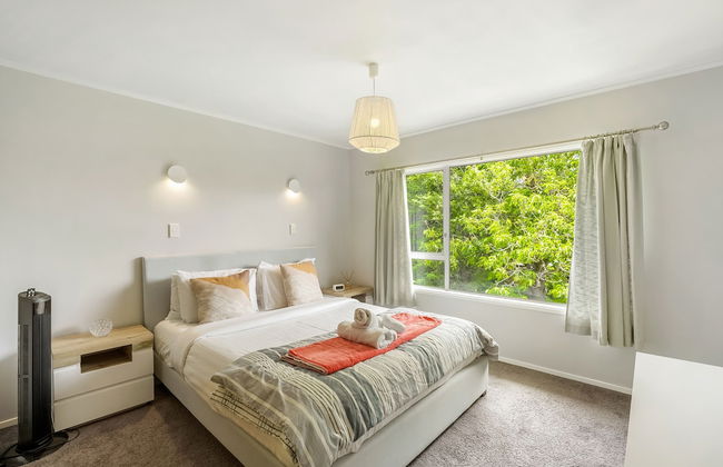 Inner City Retreat - WiFi - Netflix - Photo 15