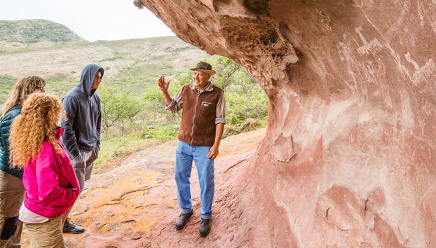 Ascoltando le spiegazioni della guida