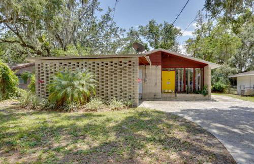 Charming Mid-Century House - Just Steps to Lake! - Foto 29