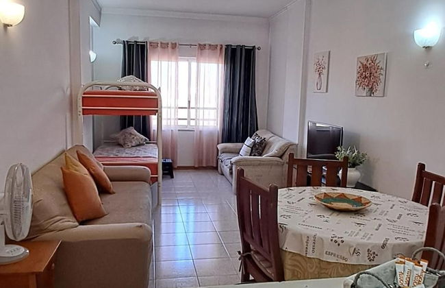 Lisbon Beach Flat - 4 Guests - Free Parking - Foto 5