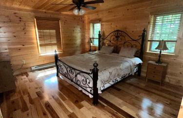 Luxury Cabin with Outdoor HotTub-NEW Construction - Foto 56