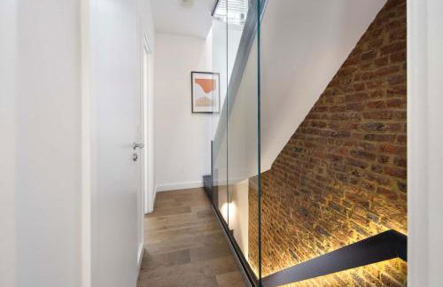1 Min Walk to Euston Station, Modern Townhouse - Photo 26