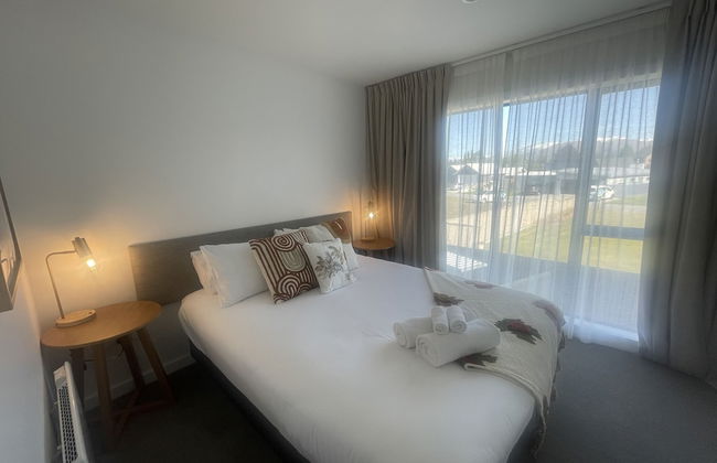 Alpine Junction Townhouse Apartments - Photo 4