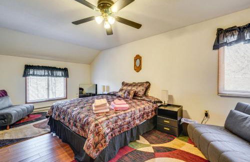 Fire Pit and Gas Grill Charming Poconos Abode! - Foto 21