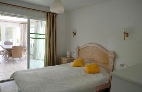 Villa with Private Pool and Gorgeous View - Photo 60