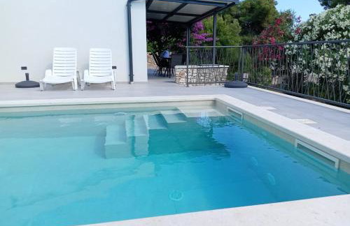 Villa Mala Smišna Poolside Paradise by the Sea - Foto 7