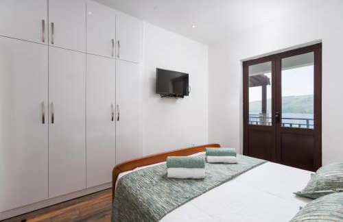 Seaside Villa near Trogir - Poljica - Photo 23