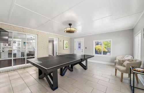 Mansion With Private Pool Basketball & Tennis courts - Foto 30