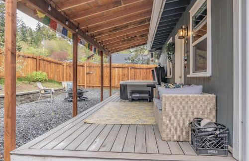 Mt Rainier Retreat with Spa Bathroom-Hot Tub-Fireplace - Foto 2