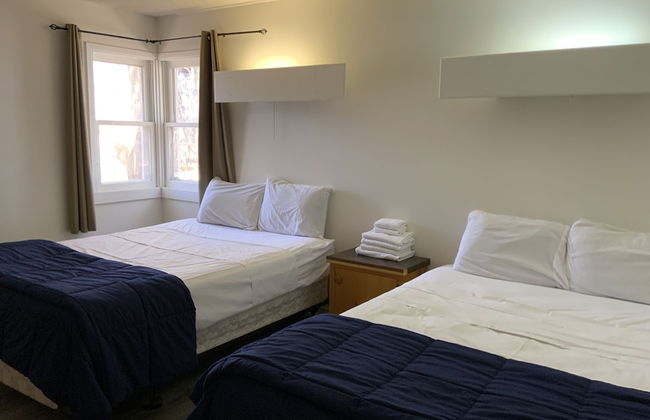 Tally-Ho Inn - Foto 76