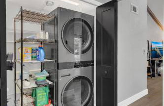 Ground Level and End Condo Unit - Quiet 2 Bedrooms and 1 Bath - Foto 14