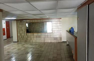 Flat recém-reformado e bem localizado - Foto 30