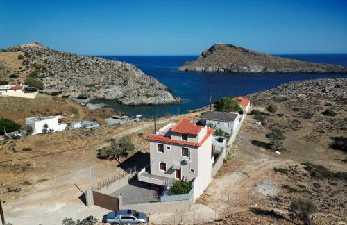 Triton Villa - Photo 1