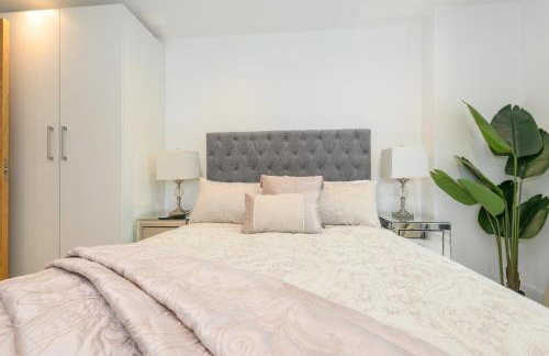 Luxury Penthouse with Private Hot Tub Overlooking Leeds City Centre - Foto 76