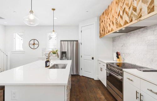 TWO Neighboring Homes Sleeps 24 Walk to 12 South - Foto 16