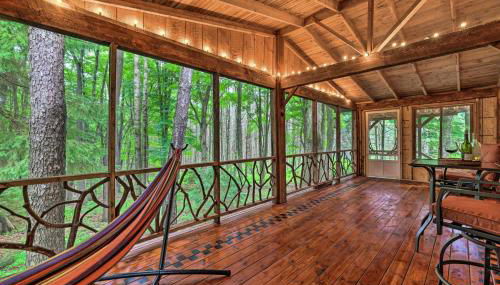 Cabin with Trails and Creek! 23 Mi to Camelback Slopes - Foto 2