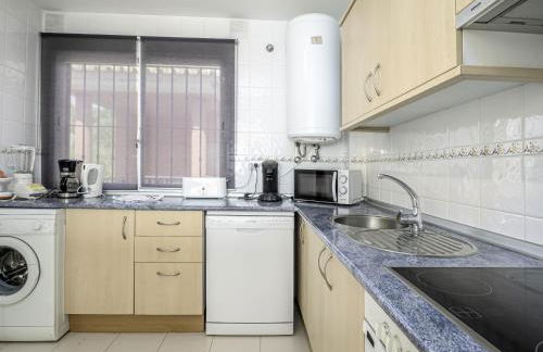 2308- 2bedrooms apt with stunning sea view-terrace - Photo 10