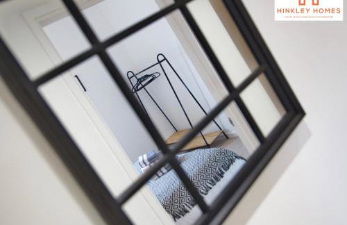 City Centre - Free Parking - HPC transport links - By Hinkley Homes Short Lets & Serviced Accommodation - Foto 48