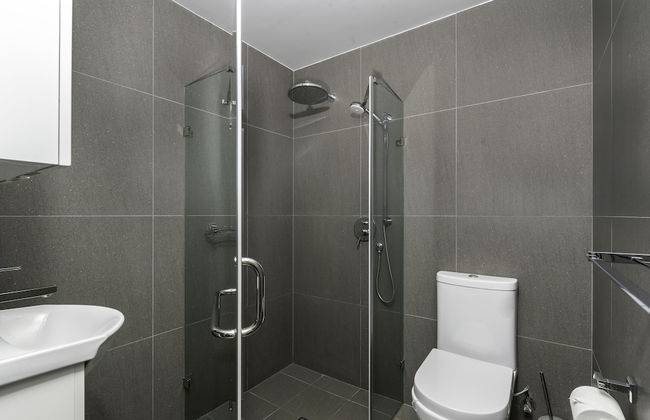 Studios on King - Photo 25