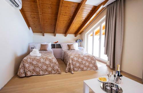 Ossuccio Grande C home with pool sleeps 12 by Italian Apartments - Foto 24