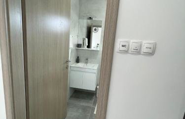 Modern Studio Apartment Iva with Balcony, Free Parking & Wi-Fi, Zadar - Foto 13