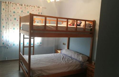 Casa de campo muy grande, con piscina y pistas - Foto 10