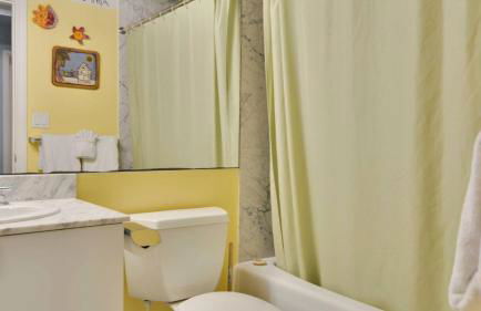 Trumans Hideaway by AvantStay Top Location w Patio BBQ Shared Pool Month Long Stays - Foto 14