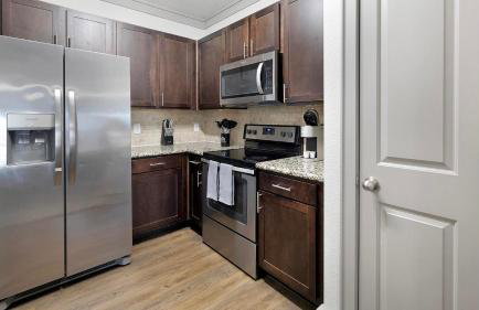 Landing Stunning 3BD Clubhouse - Foto 9