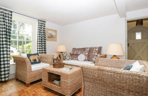 Downton Lodge - Photo 3