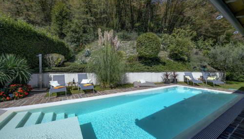 Villa Rondine - Villa mit beheiztem Pool - Foto 2, Garden, sunbed, Garden view