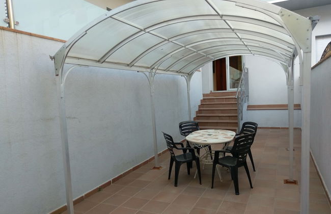 Bed And Go Lloret - Photo 37