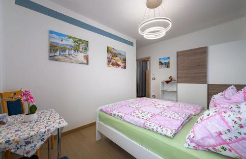 Mediterranes und modernes Apartment mit Jacuzzi, Waschmaschine, Grill - Photo 18