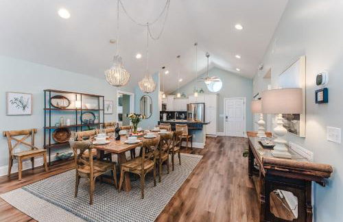 SunScape & SeaScape Beachfront Vacation Home - Foto 18