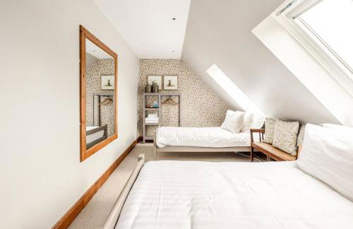 Coach House at Soilzarie - Photo 53