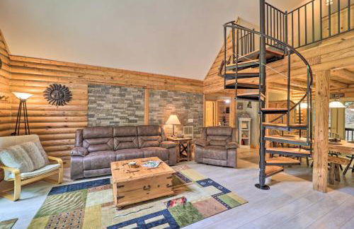 2 Decks and Fire Pit Scenic Beech Mountain Retreat! - Foto 5