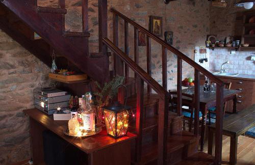 Lithia s Stonehouse. Το πέτρινο στη Λιθιά - Καστοριά - Foto 22