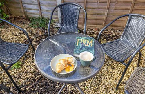 Ealing Manor - 6 beds 3 sofa beds sleeps 9 ppl - Foto 40