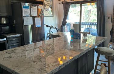 Comfy, Quiet, Condo near Lake Mary and the Village - Photo 5