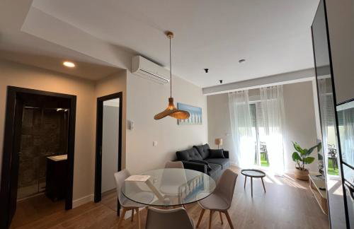 Sunny Terrace 2BR2BA VALENCIA - Photo 12