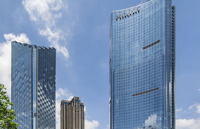 PESHT PREMIER HOTEL - Foto 1