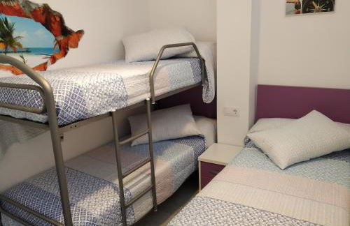 Apartamento primera linea de playa con gran patio, consultar disponibilidad de aparcamiento - Foto 40