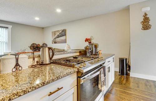 Walk to Bites and Whittier Park Uptown Getaway! - Foto 11