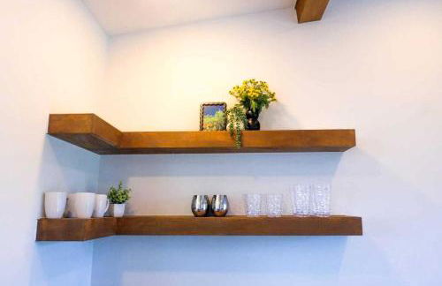 Tranquil Tiny Home Resort with Heated Pool & Goats near Houston, Hempstead Texas - Foto 55